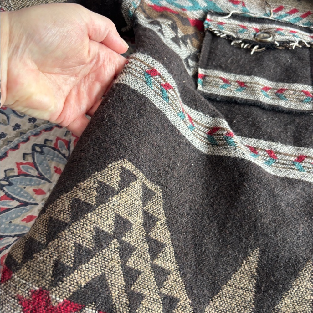 Aztec Print Blanket Jacket - Picture 10 of 13